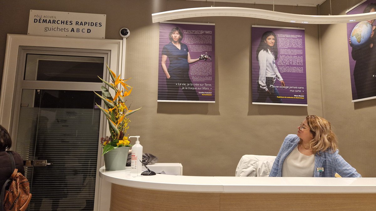 Inauguration de l'expo XXElles <a href="/FemmesSciences/">Femmes & Sciences</a> <a href="/CNRS/">CNRS 🌍</a> à la mairie de <a href="/Palaiseau91/">Ville de Palaiseau</a> (expo du 4 au 15 mars) en présence de 4 ambassadrices: @MouginAlexandr3, Céline Boutin, Jihane Maalmi et moi-même. Animé par Mégane Prodeau, DR4 CNRS