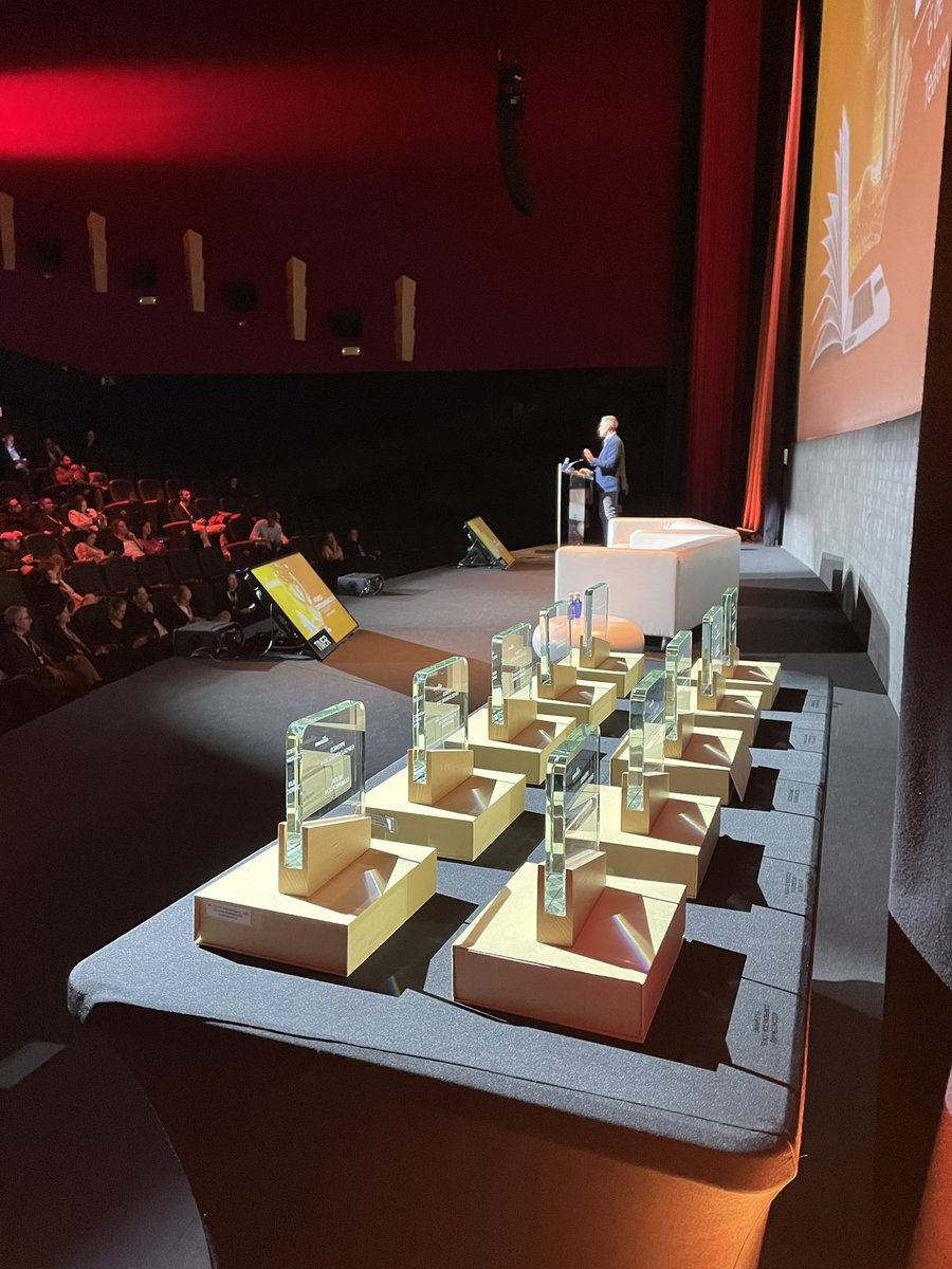 AEFOL's tweet photo. La entrega de los #Premios #Expoelearning 2024, puso el broche de oro al XXII Congreso Internacional @expoelearning, organizado por @Kenes_Group en #Madrid https://t.co/weOG9AMWew