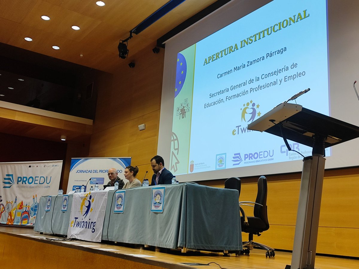 Vamos allá. #jornadadetwinning <a href="/CPRRegionMurcia/">CPR Región de Murcia</a> <a href="/eTwinnico/">etwinnico</a> <a href="/eTwinning_es/">eTwinning España</a> <a href="/ProgramasRM/">ProgramasRM</a>