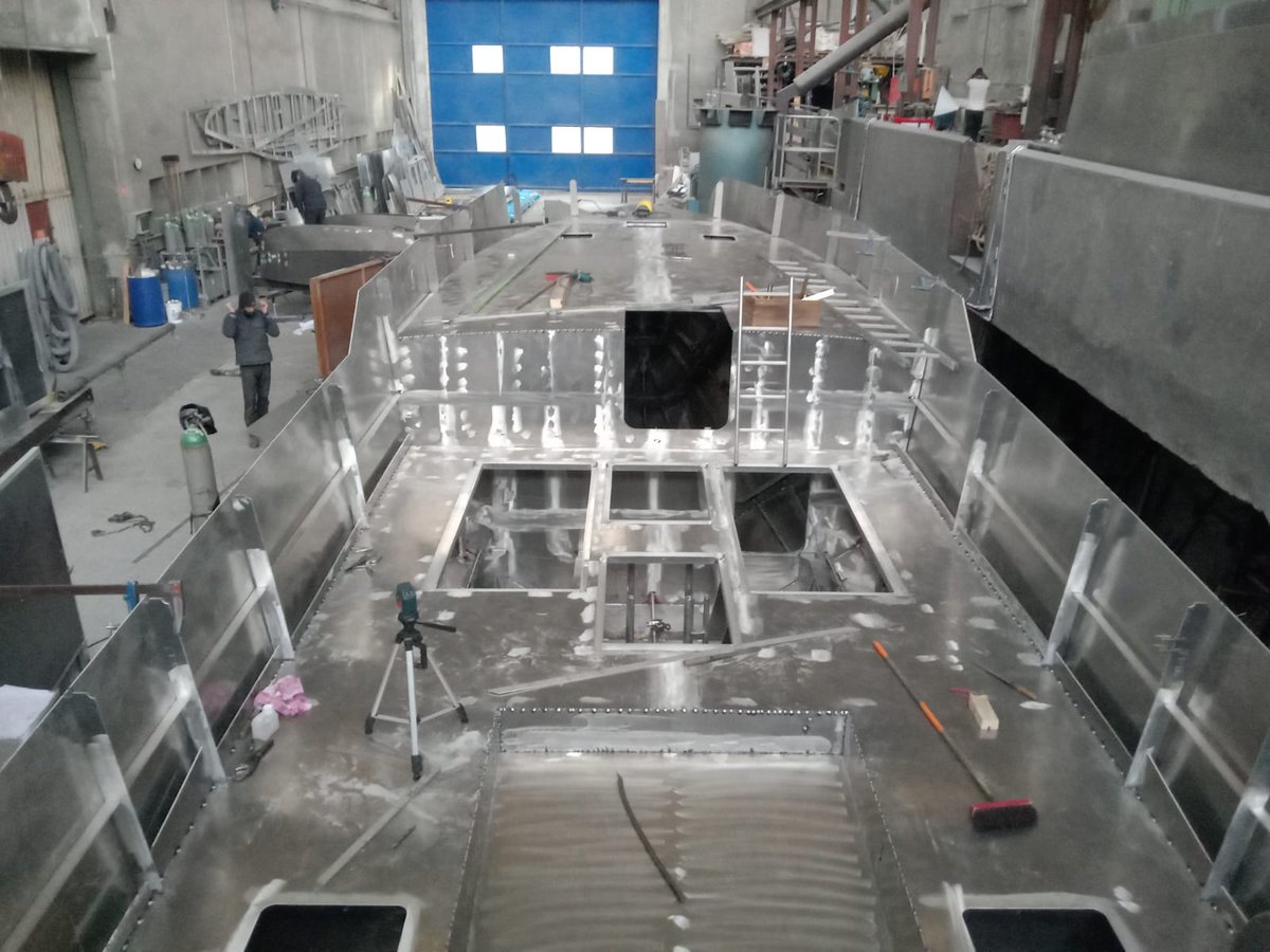 JeanGuillard's tweet photo. Nouveau bateau @UmrCarrtel @INRAE_Lyon_Gre @Univ_Savoie : bateau ponté, soudage des bordés et ponts,  timonerie à monter
@Dep_74 @OFBiodiversite #FondsVitaleVert @SIG_Geneve @AnaeeFrance #ZABR @FondationUSMB
@EDFofficiel #CIPEL @edytem_fr @sup_recherche
#FondCaisseEpargneRA https://t.co/rAMHAy1z3X