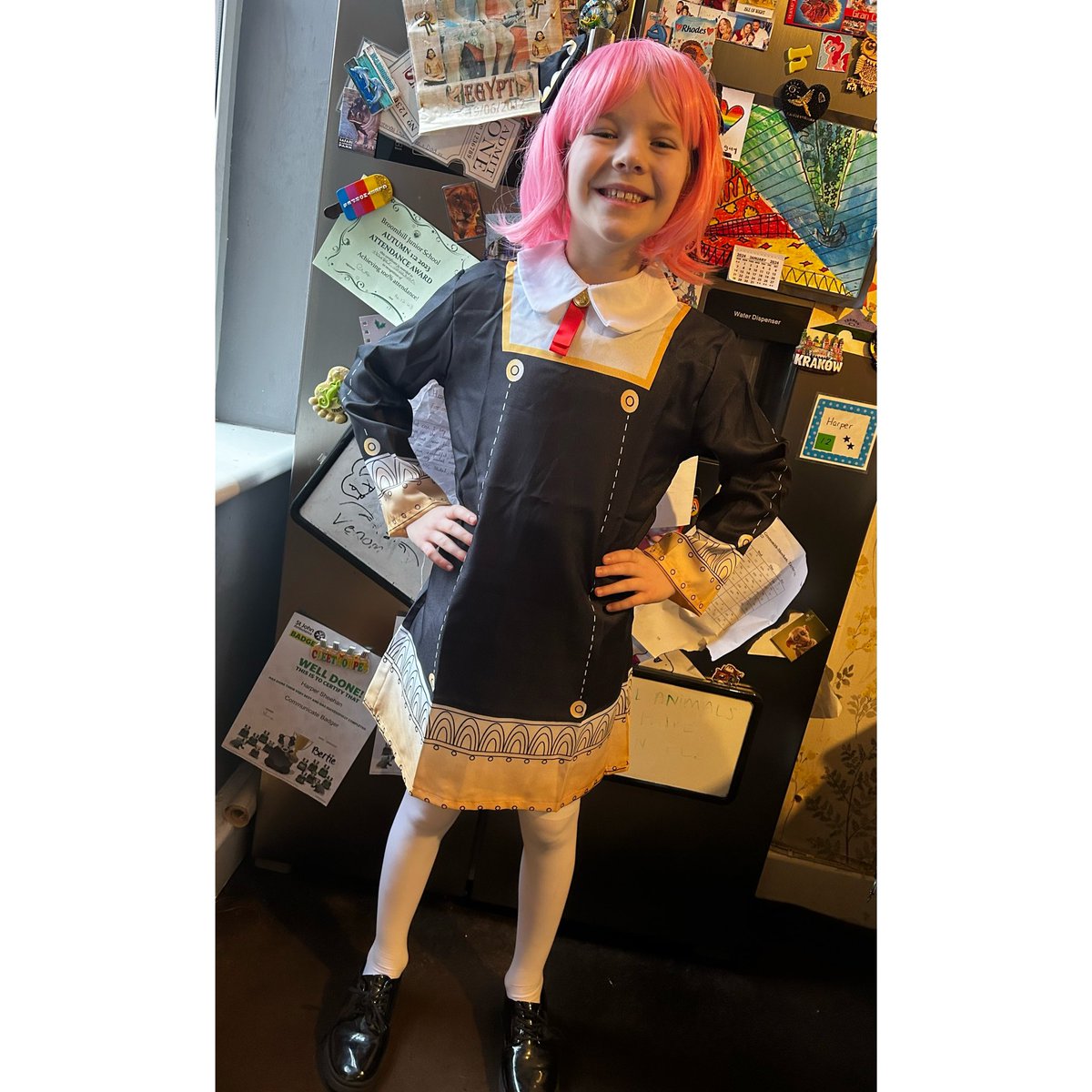 jemm_89's tweet photo. #AnyaForger for #WorldBookDay2024 she’s too cute 😍💕 https://t.co/1Tdjr2bqi2