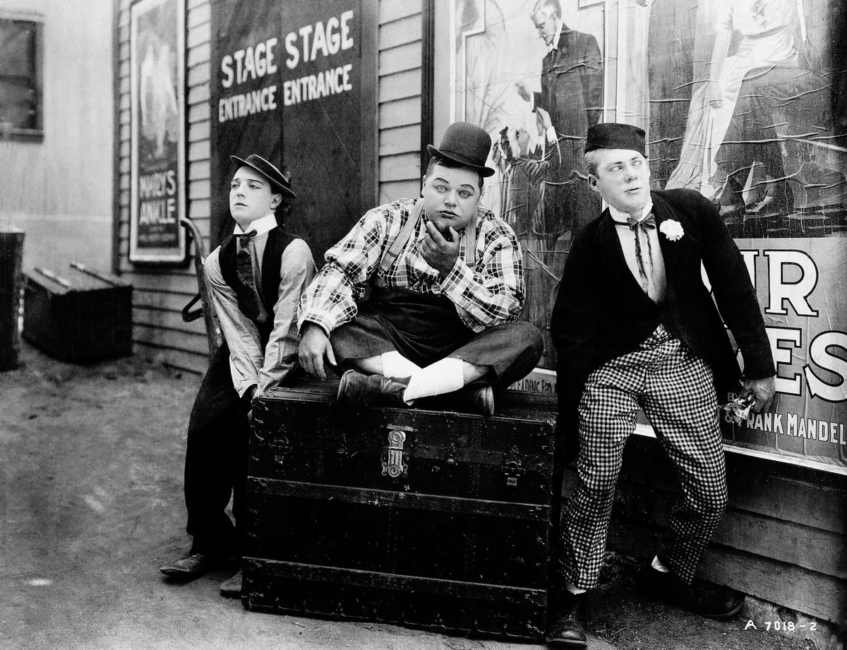 Buster Keaton, Roscoe Arbuckle, and Al St. John
Back Stage - 1919

#busterkeaton #roscoearbuckle #alstjohn #damfino #oldhollywood #silentfilms