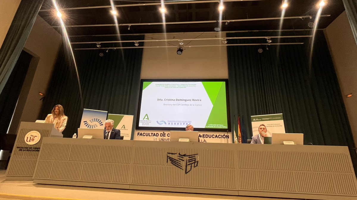 SalazarSonsoles's tweet photo. Comienzan las Jornadas formativas provinciales “La dirección del futuro, la dirección de la escuela pública”@asadipre @cepcastilleja https://t.co/1KUPqdVybp