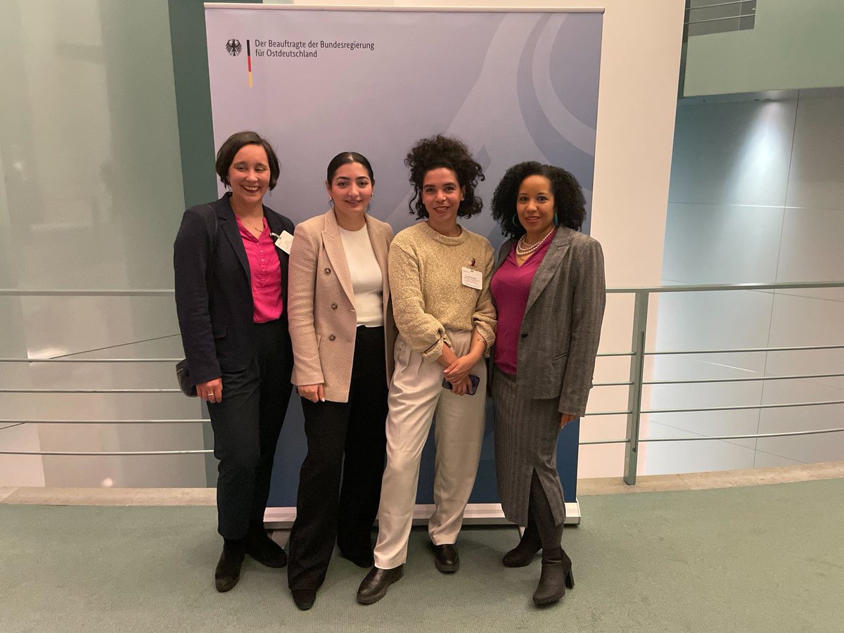 DeZIM-Institut (@deziminstitut) on Twitter photo <a href="/noa_ha_/">Noa K. Ha // closed account // #eXit</a> , wissenschaftliche Geschäftsführerin des DeZIM-Instituts, war gestern eine von 100 geladenen #Frauen im Kanzleramt, um über weibliches #Engagement in #Ostdeutschland zu sprechen. Danke an Carsten Schneider @Ostbeauftragter für die Einladung! <a href="/noa_ha_/">Noa K. Ha // closed account // #eXit</a> , wissenschaftliche Geschäftsführerin des DeZIM-Instituts, war gestern eine von 100 geladenen #Frauen im Kanzleramt, um über weibliches #Engagement in #Ostdeutschland zu sprechen. Danke an Carsten Schneider @Ostbeauftragter für die Einladung!