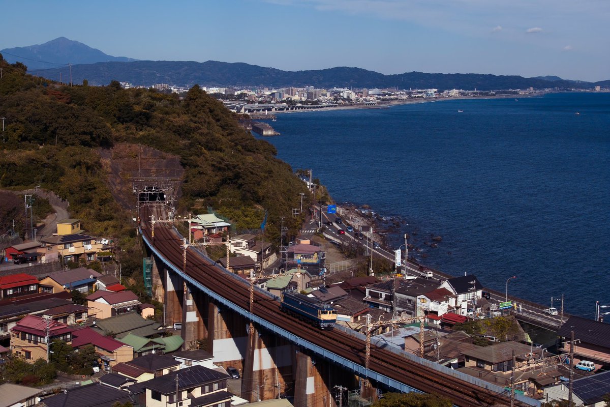 展示のカットもっかいいじり直した
今度はリバーサル風

SIGMA SD14
SIGMA 18-50mm F2.8 EX DC