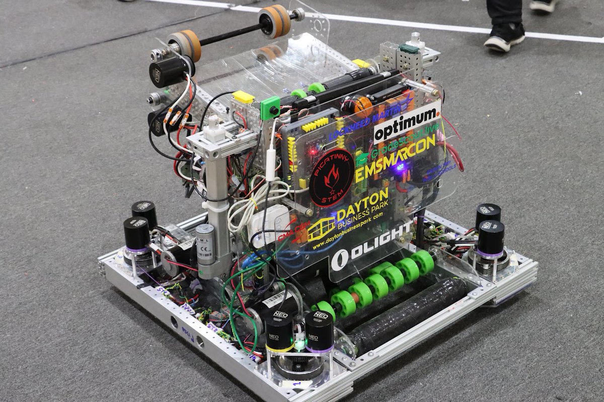 OlightWorld's tweet image. Empowering future innovators! Excited to sponsor @FIRSTweets Robotics Team 2554 at John P. Stevens High School in Edison, NJ with our i5T Plus flashlight. 

Best of luck as they kick off the competition on March 9! 🚀🔦 

#Olight #STEM #FIRSTrobotics