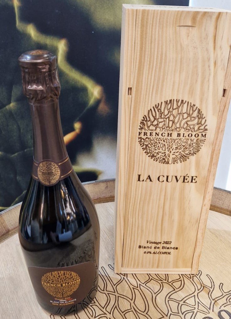 louisemassaux's tweet photo. [Ne pas rire, ne pas rire ]

French Bloom dévoile un vin effervescent sans alcool à 109 €

https://t.co/XGYfoR0B9o https://t.co/OIpZwCpIgw