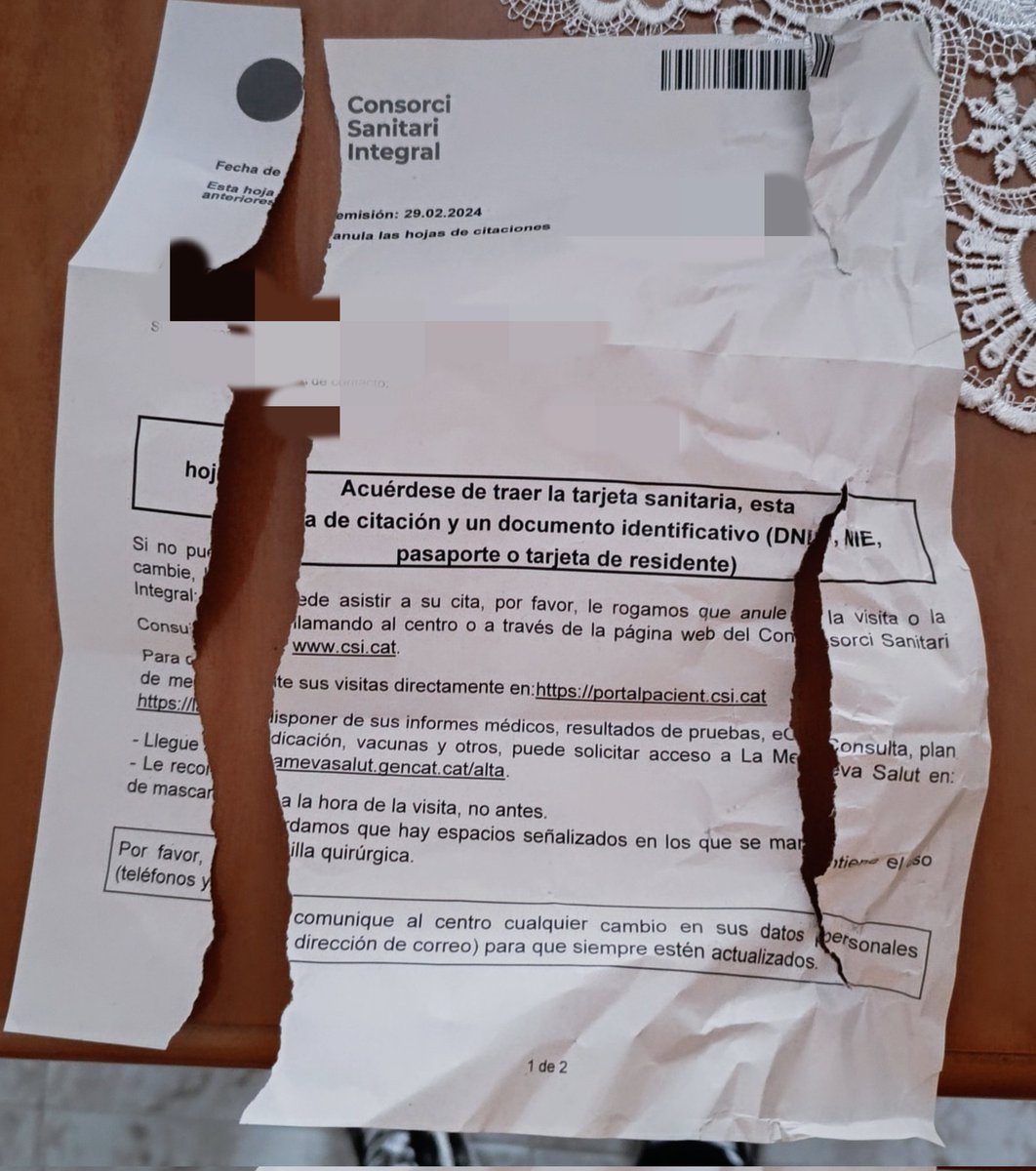 GSK4's tweet photo. Así es cómo @Correos entrega sus cartas... ¡Vergonzoso! https://t.co/bDGAYe9od1