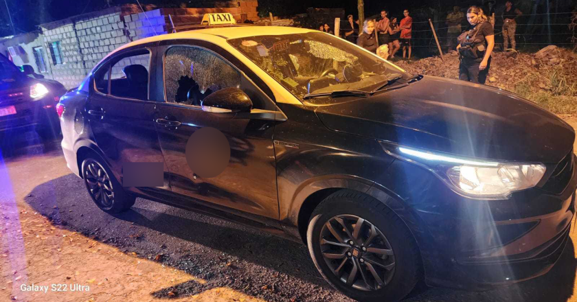 RADIOGREMIAL's tweet image. #Rosario: El #Sindicato de #Peones de #Taxis paró tras el #asesinato a balazos de un #taxista y evalúan extender la medida en reclamo de #seguridad radiogremial.com.ar/rosario-el-sin…