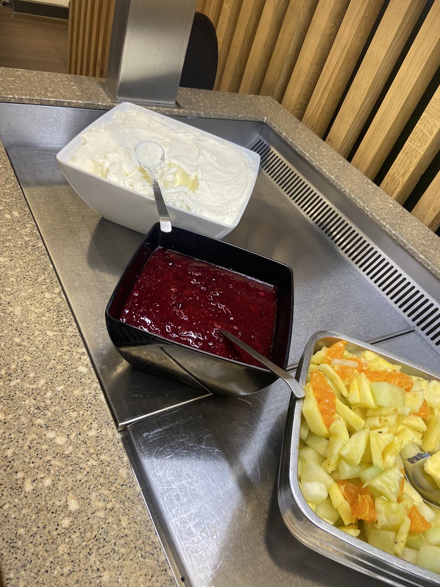 🍎 | Day Two

Our student-athletes are up, fuelled &amp; ready to go.

#LaurusTrust || LevellingThePlayingField