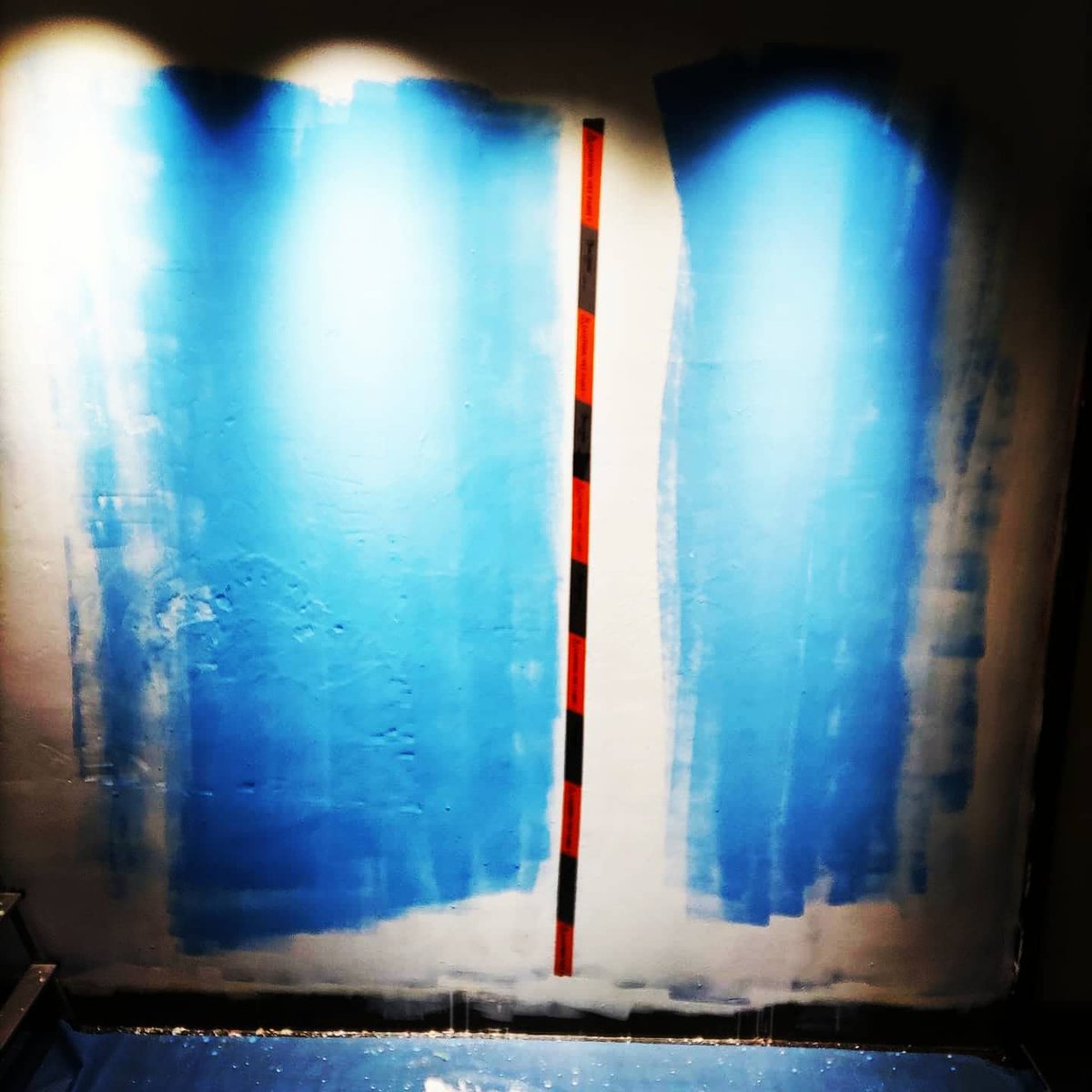 Rollingdogtool's tweet image. ROLLINGDOG Micro-Max high density microfiber coverage on one load compared to an acrylic roller. Much more paint pickup with a slower, smoother release.
#microfiber #paintroller #diyprojects