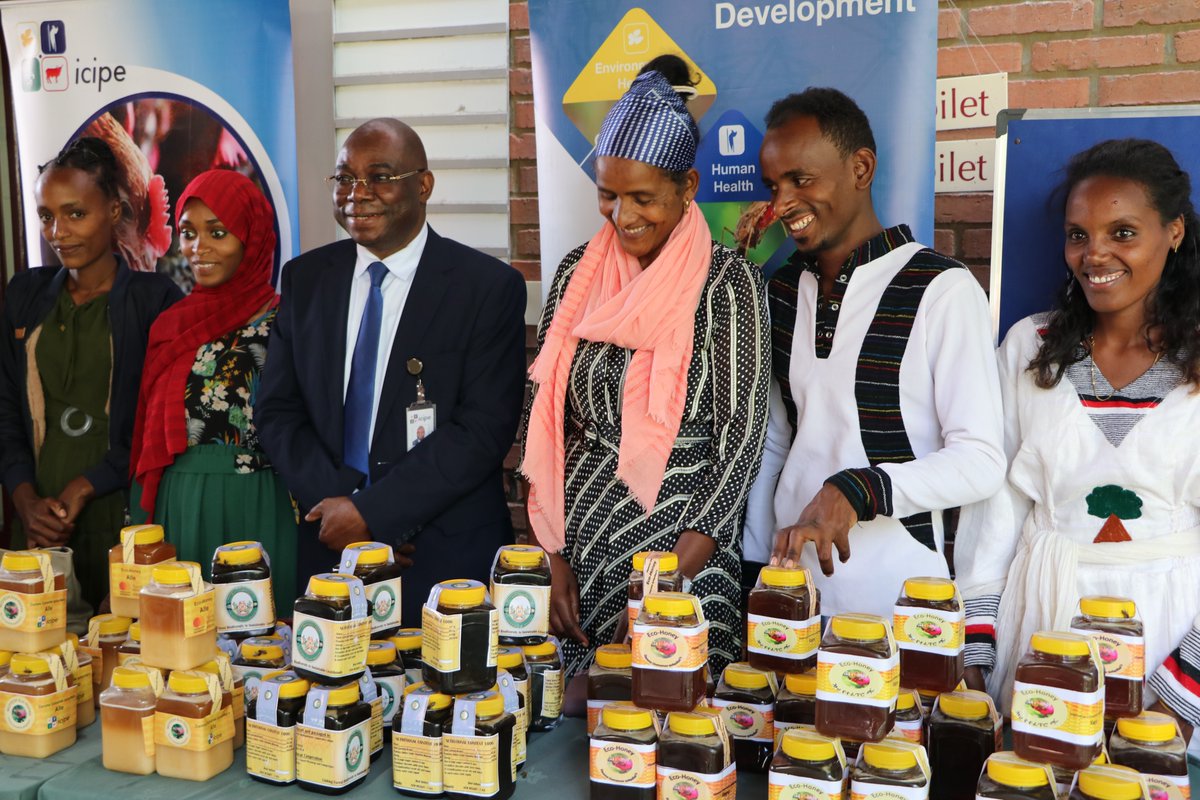 Heartwarming moments as <a href="/icipe/">icipe</a> DG Dr Abdou Tenkouano makes maiden visit to our #Ethiopia country office, meets staff, partners and collaborators. <a href="/MastercardFdn/">Mastercard Foundation</a> <a href="/FutureForAll/">Μέλλον για Όλους - Future for All</a> <a href="/SwissAddisAbaba/">Embassy of Switzerland in Ethiopia</a> <a href="/FarmbizAfrica/">FarmbizAfrica</a> <a href="/Desalegne1/">Desalegne</a>