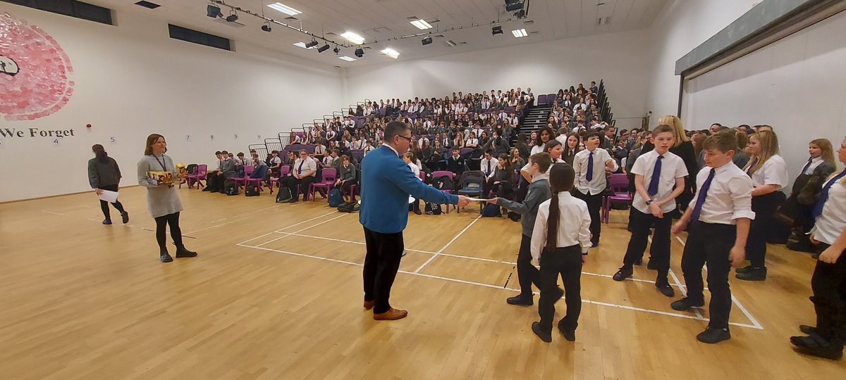 CCYD_school's tweet photo. What a delight in awarding certificates and gifts to 300+ learners who have achieved "Best of the Best" status. These learners have achieved 3 x 1’s and all the rest 2’s for Attitude to Learning across all subjects. Big thank you to  Offelia (Yr10) for singing at the assembly. https://t.co/DiCdQmj4ho
