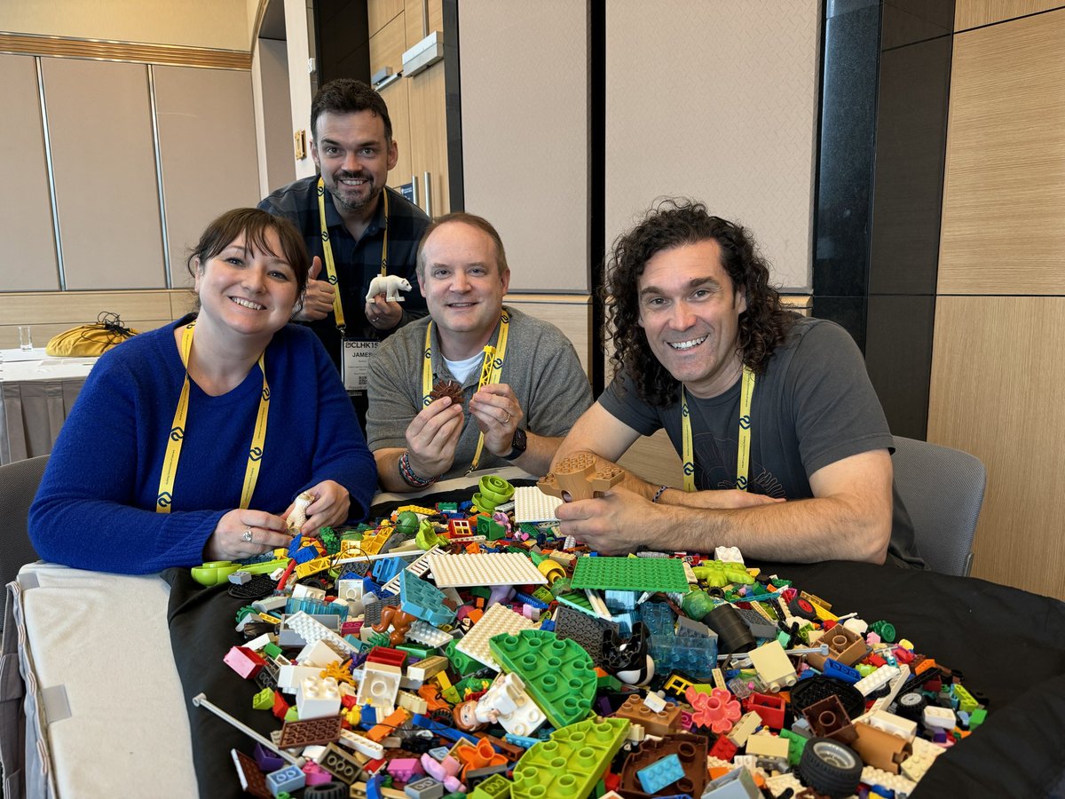 Some seriously great PD today with the SFS DLC team learning and practicing Lego Serious Play with @joelbirch at the 21CLHK conference! LSP is a serious yet fun alternative to the Post-It / Star-It methods for starting conversations on big questions.
@21cli