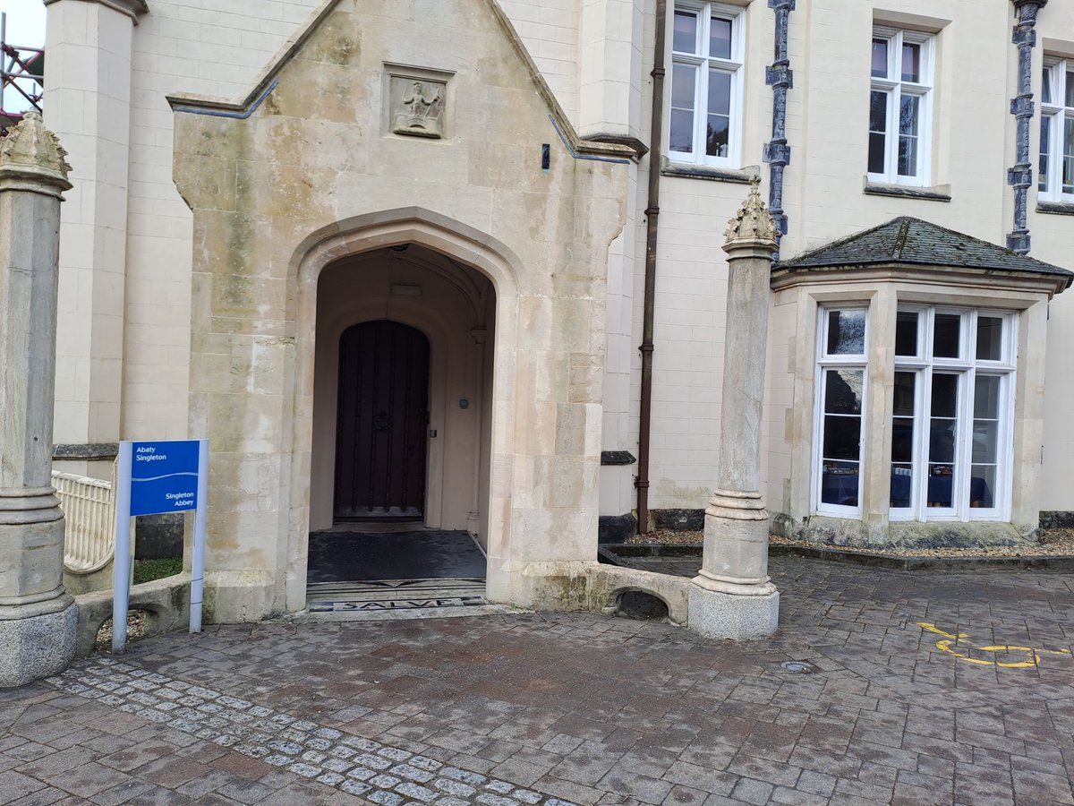 Simon James💙 tweet media