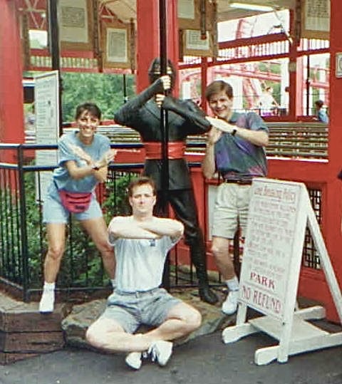 SeanX_Man's tweet photo. Good Morning X-Men☀️😄
Happy #ThrowbackThursday↩️
Riding the Ninja @ Six Flags Over GA
Summer 91 (pre-Fani)
#GoodFriendsGoodTimes
Have a Fantastic Day! https://t.co/PznHuhC9c3