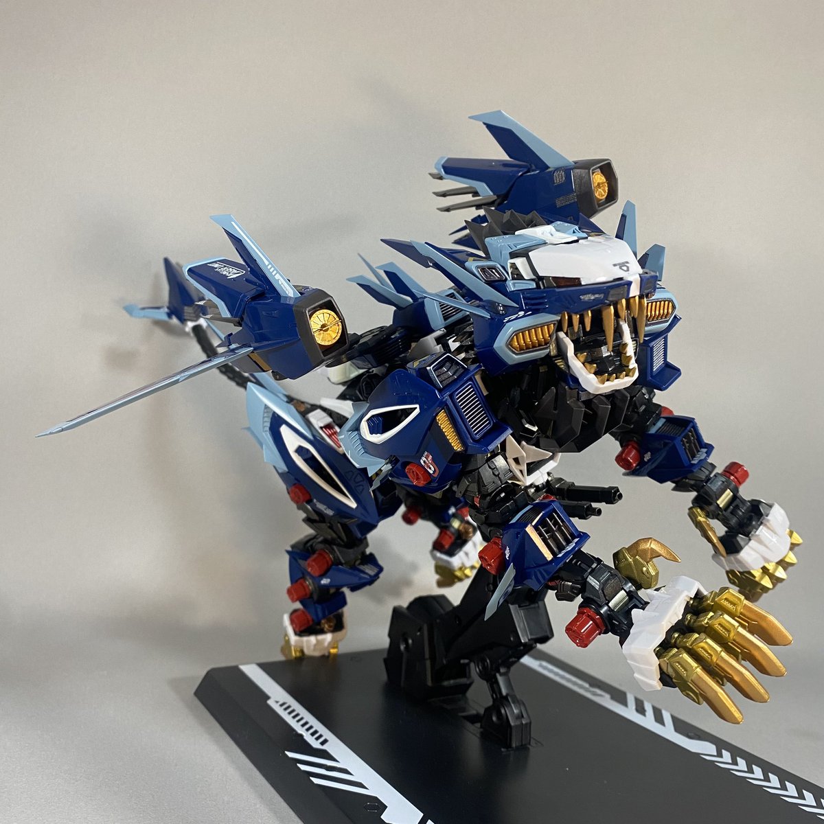 budesaru's tweet photo. 超合金ライガーゼロイェーガー

#ゾイド #ZOIDS https://t.co/O9xe1w8Fsu