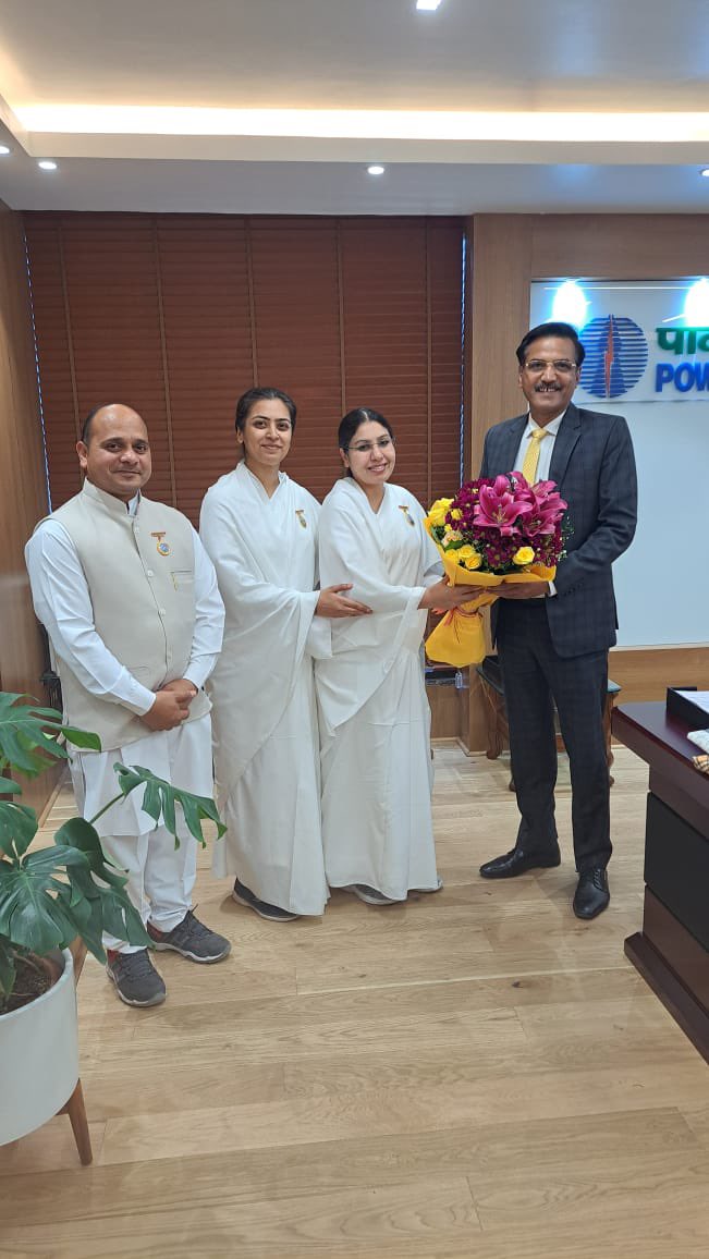 OMSHANTIRETREAT's tweet image. An impactful meeting with R K Tyagi, Chairman of @pgcilindia discussing future training initiatives. 

Integrating mindfulness &amp;amp; strategy for impactful professional growth. 

@BrahmaKumaris 

#BehavioralTraining #Leadership #Development #Omshanti #Brahmakumaris #Omshantiretreat