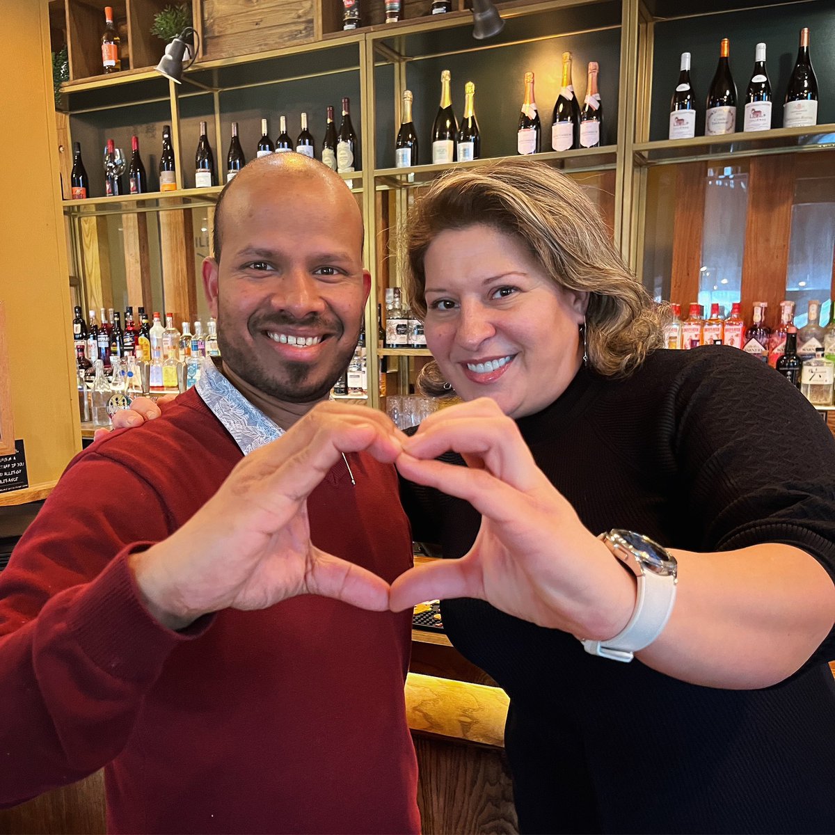 TheWatersideSW6's tweet image. Our Deputy Managers are sending love from the Waterside this Thursday morning! #publife #publove #youngspubspeople