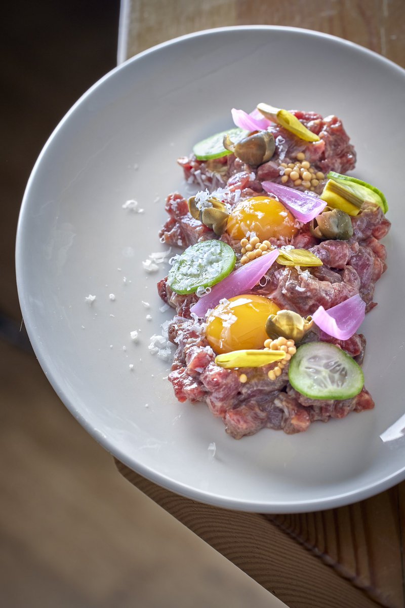 El Bar de Paco Morales (@pacomoralesbar) on Twitter photo MORALES STYLE
(Inconfundible) ๐ฅ
TARTAR DE VACA VIEJA, yema de codorniz, encurtidos y mostaza.
ใฐ๏ธ ใฐ๏ธ ใฐ๏ธ
AGED BEEF TARTAR
egg pickel vinegar
ใฐ๏ธ ใฐ๏ธ ใฐ๏ธ
Reservas / Booking ๐ 957 977 421
ใฐ๏ธ ใฐ๏ธ ใฐ๏ธ
๐๐น ๐๐ฎ๐ฟ ๐ฑ๐ฒ ๐ฃ๐ฎ๐ฐ๐ผ ๐ ๐ผ๐ฟ๐ฎ๐น๐ฒ๐
#ElBardePaco #bardePM MORALES STYLE
(Inconfundible) ๐ฅ
TARTAR DE VACA VIEJA, yema de codorniz, encurtidos y mostaza.
ใฐ๏ธ ใฐ๏ธ ใฐ๏ธ
AGED BEEF TARTAR
egg pickel vinegar
ใฐ๏ธ ใฐ๏ธ ใฐ๏ธ
Reservas / Booking ๐ 957 977 421
ใฐ๏ธ ใฐ๏ธ ใฐ๏ธ
๐๐น ๐๐ฎ๐ฟ ๐ฑ๐ฒ ๐ฃ๐ฎ๐ฐ๐ผ ๐ ๐ผ๐ฟ๐ฎ๐น๐ฒ๐
#ElBardePaco #bardePM