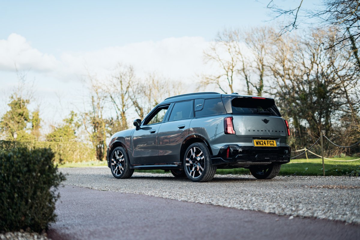 The all-new MINI Countryman is now available to test drive at all of our Dick Lovett MINI Centres! If you'd like to get behind the wheel, drop us a message today! @MINI @MINIUK #MINI #MINICountryman