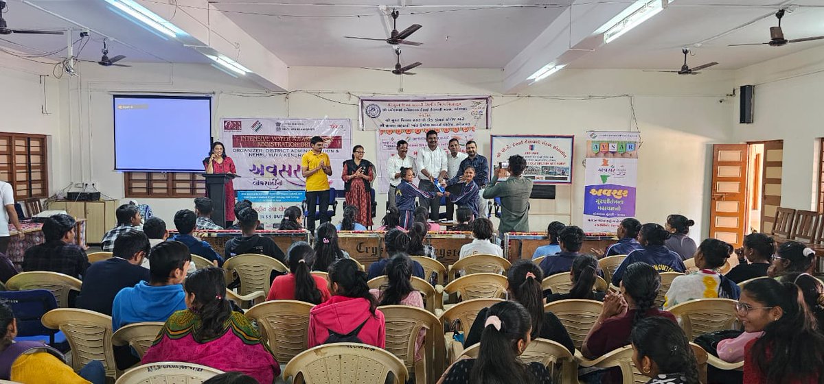 Voter Awareness program at Olpad Block, Surat
@YASMinistry @nyksindia @Anurag_Office @nyksgujarat
@collectorsurat @ddosurat @InfoSurat @sanghaviharsh #voterawareness #voterpower #election #Awareness