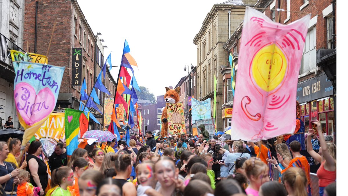 🦊SAVE THE DATE🦊 Rotherham Council is excited to bring the first Roots Rotherham Street Carnival to the town centre on 13th April (11am - 4pm) along with partners @FluxRotherham & @ccoc_roth2025 and working with @EEALondon. Look out for more details coming soon! 🎉🥁🎶