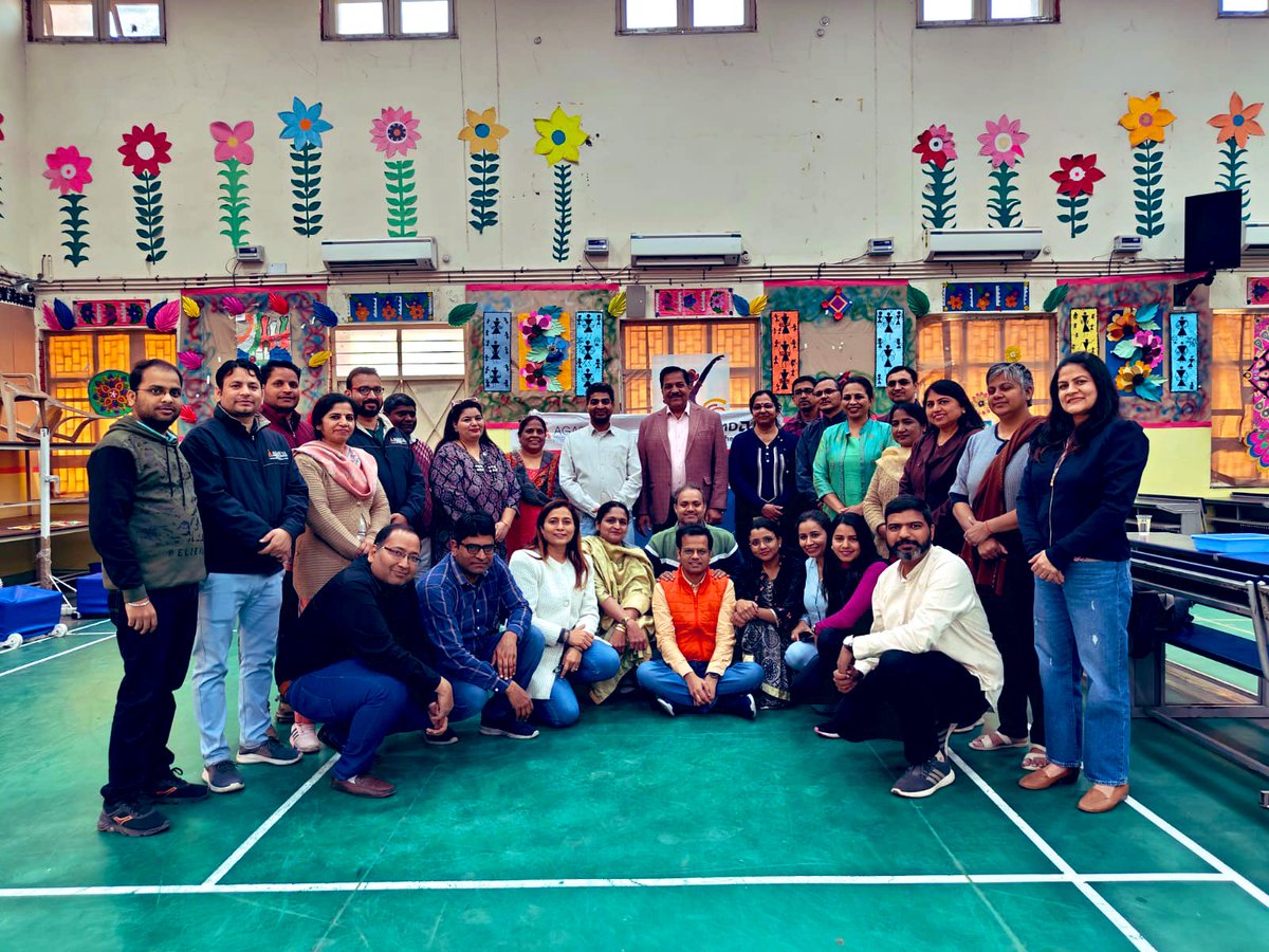 Dir_Education's tweet photo. Science is fun, especially when it is explored hands-on!!

Preparation is on for the upcoming academic session as Mentor Teachers  immerse themselves in the experiential training!! 

#CapacityBuilding sessions.
#MentorTeacherProgram. https://t.co/4LTS76dlmH