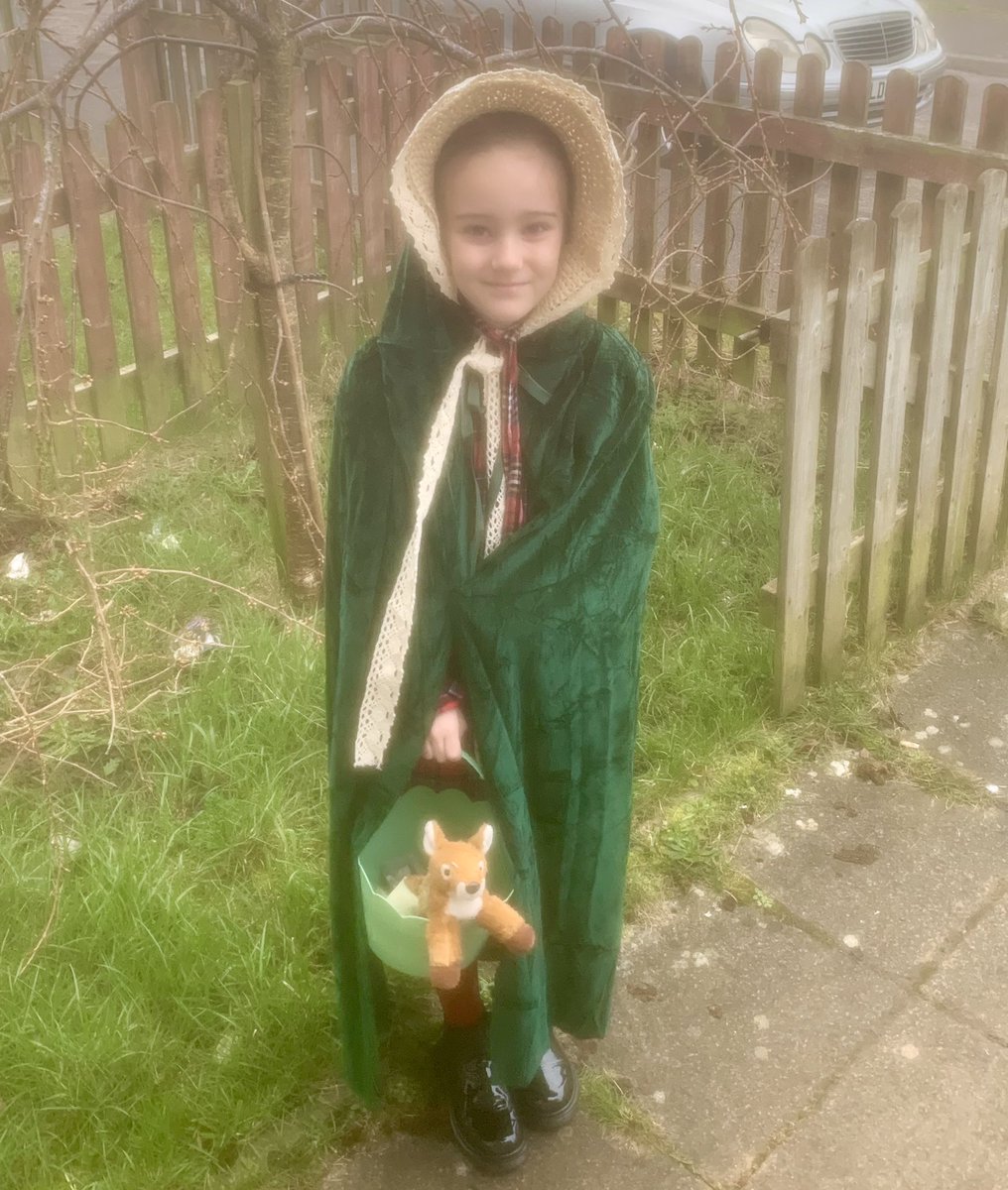 MrsAllder's tweet photo. We loved the Women In Science Tour at @NHM_London so Stevie our Palaeontologist in training is Mary Anning for #WorldBookDay2024 from her Women Who Shook The World Book 📚 🦕🐚🦴👒 #katherinehalligan #sarahwalsh #herstory #strongwomen #shesellsseashells @CottinghamCofE https://t.co/rNNYDJvxrx