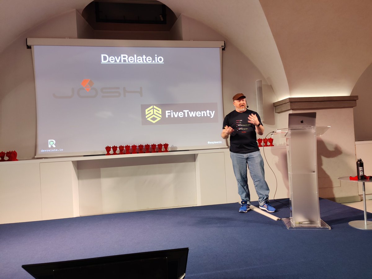 Oh my <a href="/aspleenic/">PJ - @aspleenic.bsky.social</a> is nailing it 🔥

He's talking about how #opensource changed. So many interesting things 

#osday24