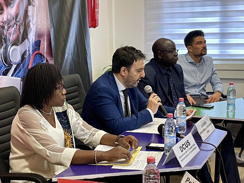🌍💼 Une session d'information sur les opportunités de mobilité internationale avec #Erasmus+ est actuellement en cours au #CNF5.0 de Cotonou.
<a href="/AUF_AfriqueO/">AUF - Afrique de l'Ouest</a> <a href="/UEauBenin/">UE au Bénin</a>  <a href="/uacbenin/">UAC Benin</a> <a href="/UnivParakou/">UniversitedeParakou</a> <a href="/UnstimB/">UNSTIM-Abomey</a> #ErasmusPlus #Cotonou #MobilitéInternationale