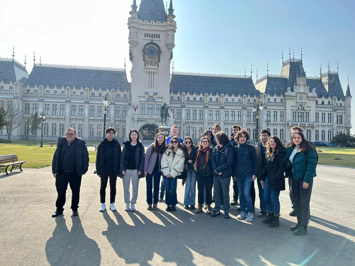 yahadinunum's tweet image. 👉The group is visiting key Holocaust sites in Romania, such as the site where the Iasi death train stopped and a site near the Moldovan border where Jews were shot.

#BeyondMemory