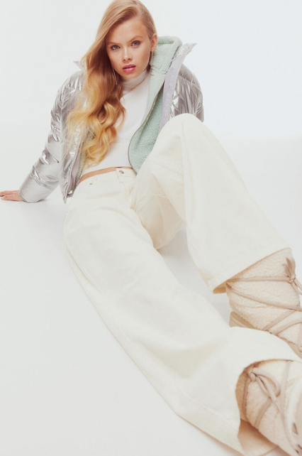 _BuzzPiece's tweet image. H&amp;amp;M brandsale กางเกงลูกฟูก มี 3 สี แมทซ์ง่ายทั้งหรูทั้งชิล
shope.ee/1qEKZlF6SD

#HM #brandsale #ช้อปปี้แฟชั่น #ช้อปเลยไม่ตกเทรนด์ #โหนกระแส #ลิซ่า #BABYMONS7ER #BUS_ฟีลลิ่งแบบว่าอู้วว #4eve #CHUANGAsia2024 #เนเน่xอายุน้อย100ล้าน #ฟรีนเบค