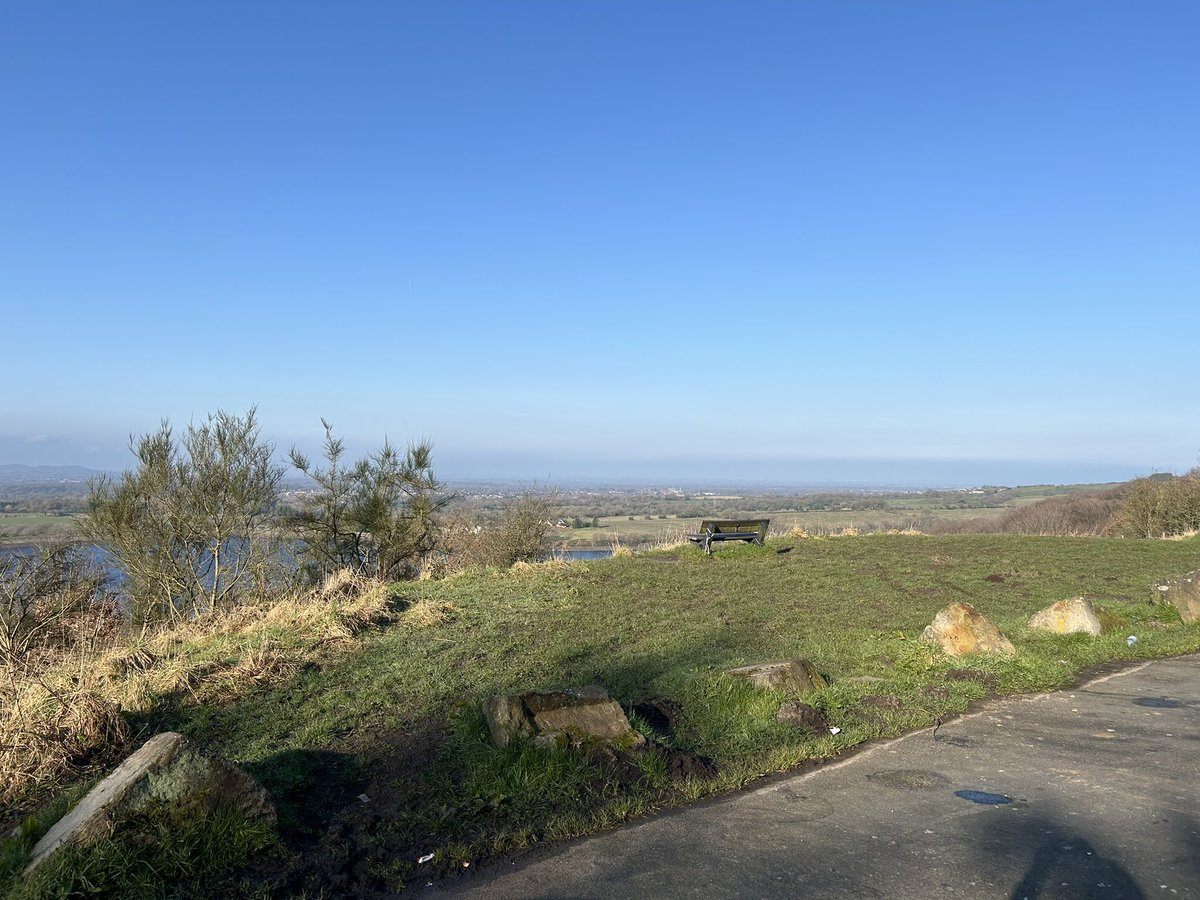 Change of scenery this morning for Green Squad 1.24. Time to test their rope skills in the natural environment using natural features. Couldn’t have asked for better weather either. <a href="/manchesterfire/">Greater Manchester Fire and Rescue Service</a> #recruits #rope #training