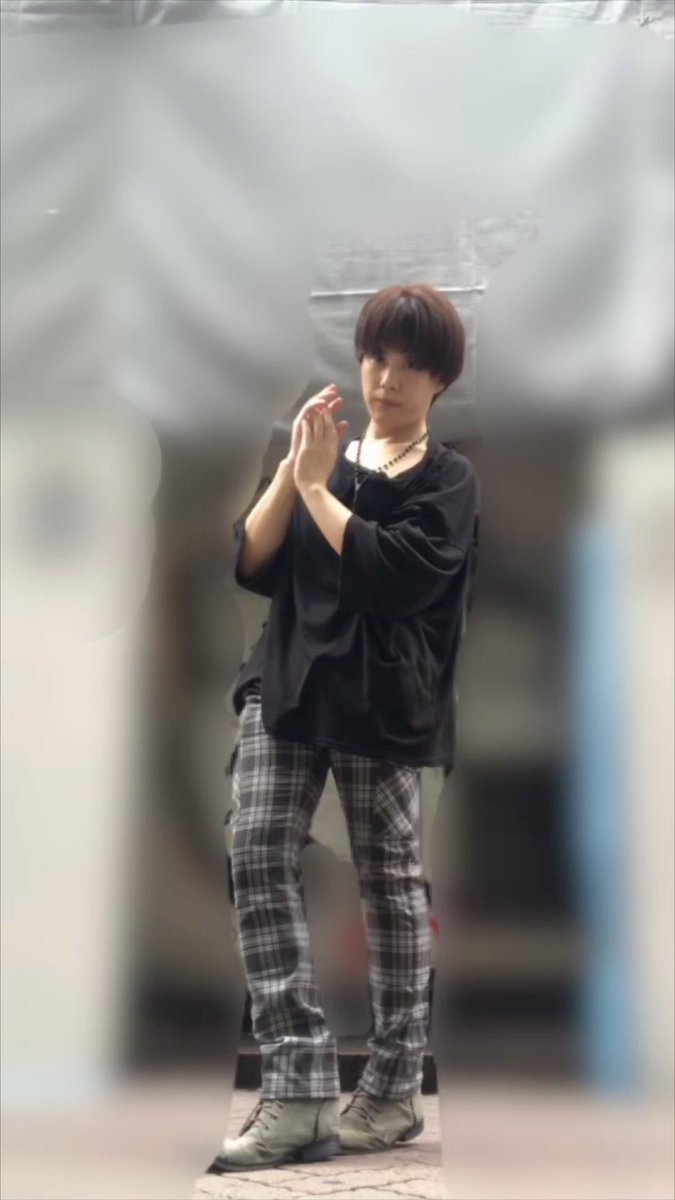 towakisaragi's tweet photo. チェックパンツが似合うようになりたい😂😂 https://t.co/AwOepkpNN9