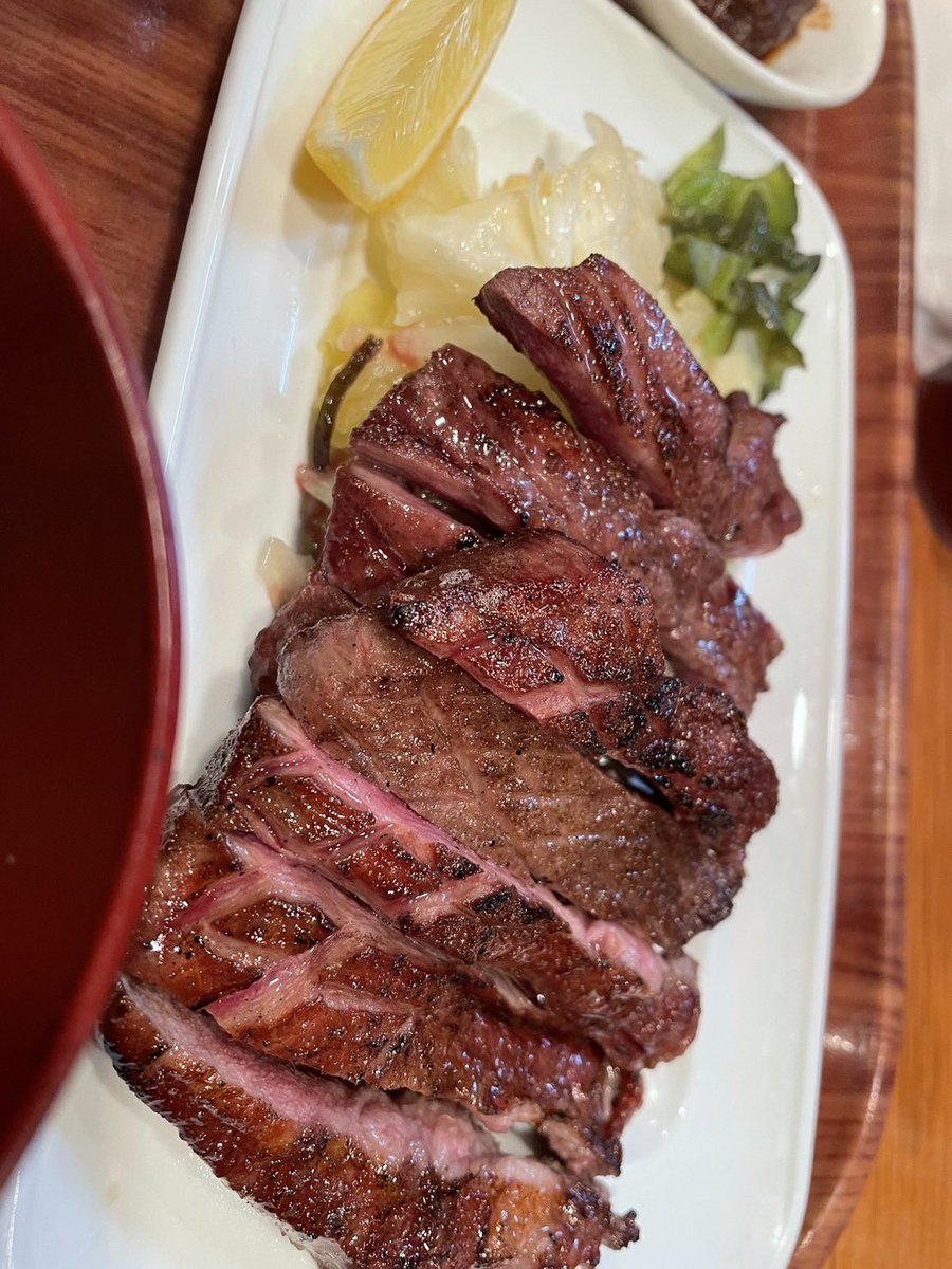 Ms_reserve's tweet photo. 牛タン食べた！
そして、ずっと持ってた$ARが上がってて嬉しい🙈 https://t.co/grbyoaSz6L