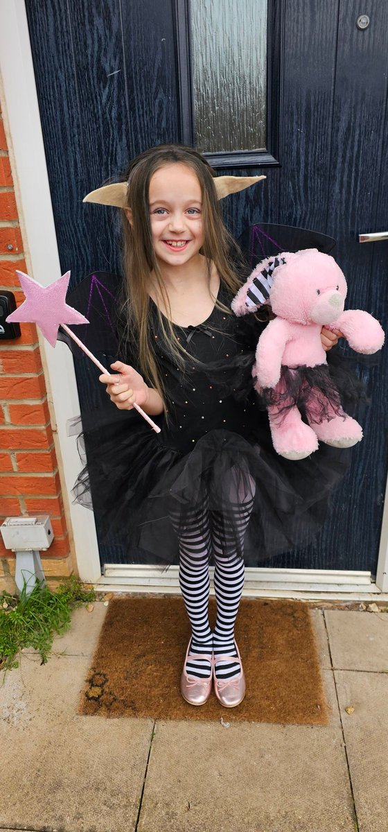 HellBellUk's tweet photo. Isadora Moon goes to the ballet 🖤 thank you @H_Muncaster for being our #WorldBookDay inspiration this year! #WorldBookDay2024 #WBD #isadoramoon https://t.co/CLRkaMZ0vs