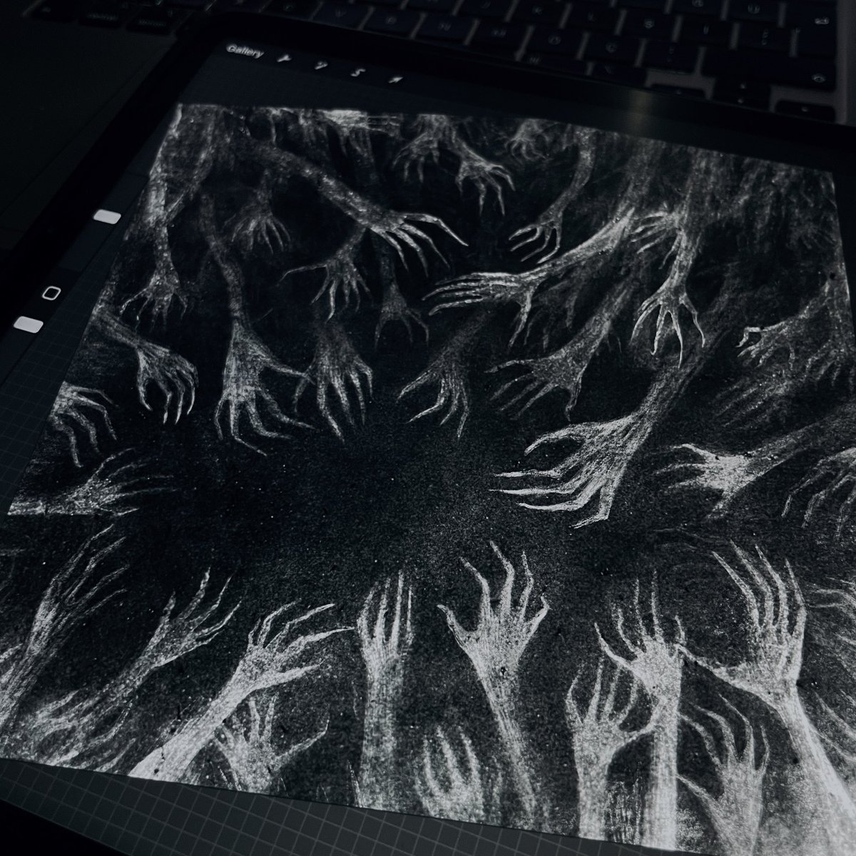 SEER🖤 tweet media