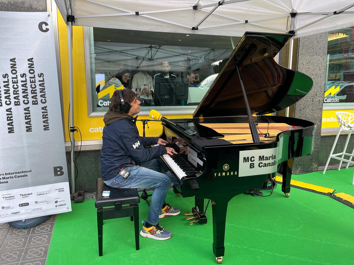 CatalunyaRadio's tweet photo. 🎹 Enganxats a la màgia del piano! #JoHiToco, i tu?
https://t.co/mjgpKm31lY https://t.co/Ck4VCGFmBy