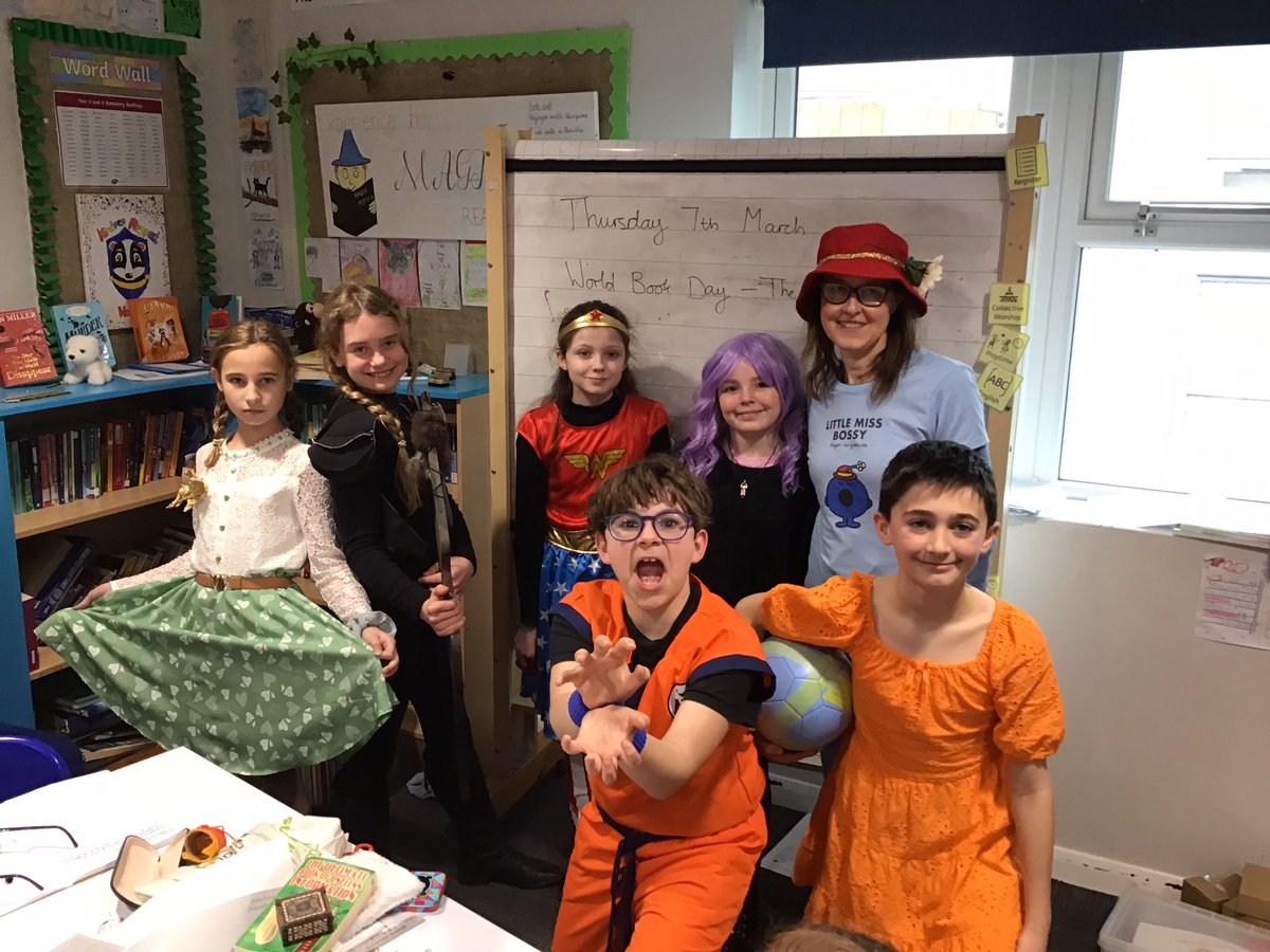 Badgers clearly have a love of witches and wizards!🧙‍♀️🧙‍♂️ #WorldBookDay2024