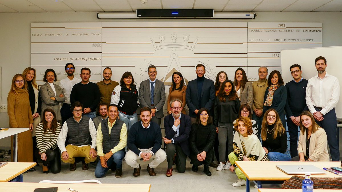 💥 Ha iniciado la segunda edición del 𝗕𝗼𝗼𝘁𝗰𝗮𝗺𝗽 𝗙𝗶𝗻𝗮𝗻𝗰𝗶𝗲𝗿𝗼 𝗜𝗻𝗺𝗼𝗯𝗶𝗹𝗶𝗮𝗿𝗶𝗼.

Beatriz Toribio (APCEspaña), Jorge Ginés (ASPRIMA) y Víctor Sardá, director de la formación, presidieron la inauguración.

¡Arrancamos con Conceptos Financieros Aplicados!