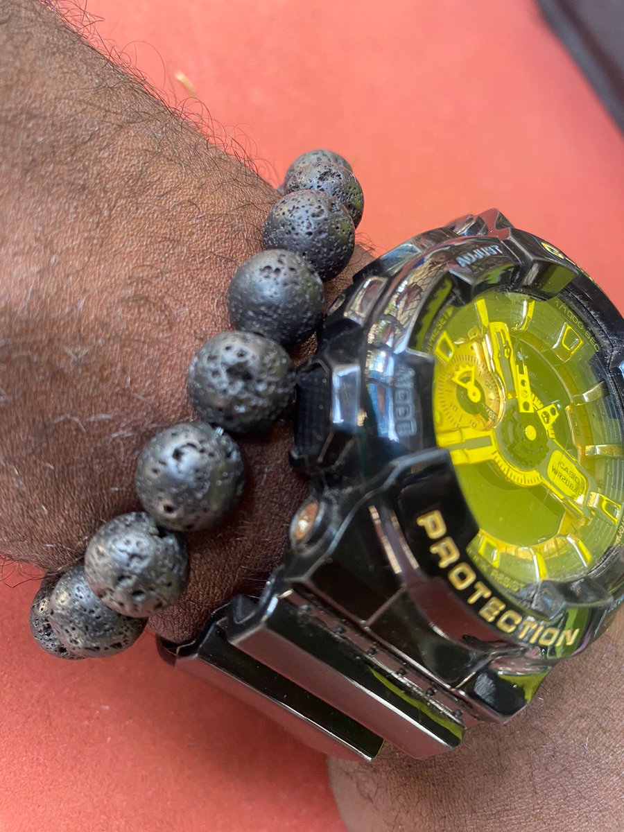 Uniquebeadstt's tweet photo. Customer showing off Thier plain lava beads🖤🌼✨ https://t.co/UzwG9fDBs1