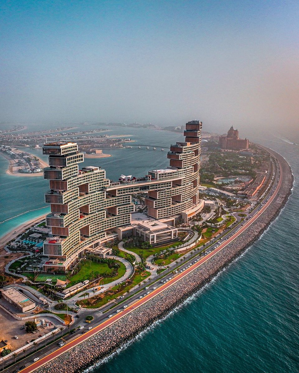 Once you experience a visit to Atlantis The Royal, “Same time, next year?” is not a question – it’s a promise. 😎 
📸 IG/world_walkerz
#VisitDubai