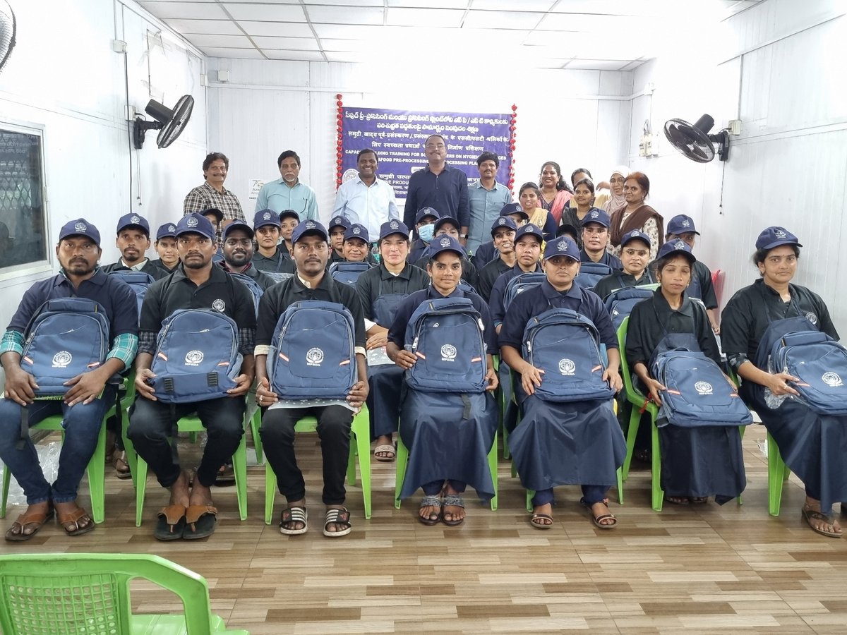 MPEDACOCHIN's tweet photo. MPEDA Sub Regional Division Visakhapatnam and NETFISH Andhra Pradesh North jointly conducted a Capacity Building Training for SC/ST workers on March 6, 2024.
#MPEDA #seafood #NETFISH #export #aquaculture #seafoodsafety #SustainableAquaculture https://t.co/3Vx4d8t2nV