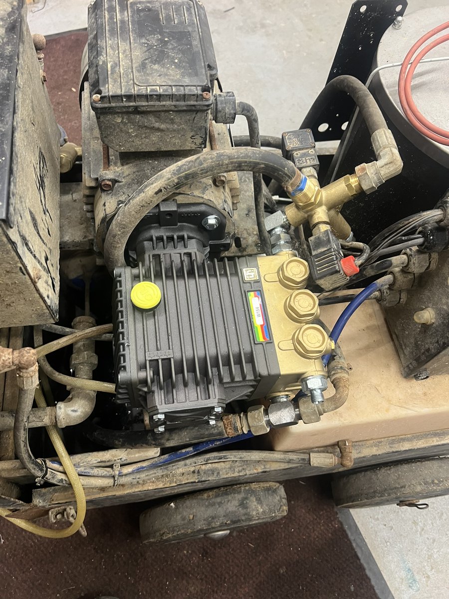 startengineerin's tweet image. New pump fitted to a cleanwell pressure washer ready to go back in to use