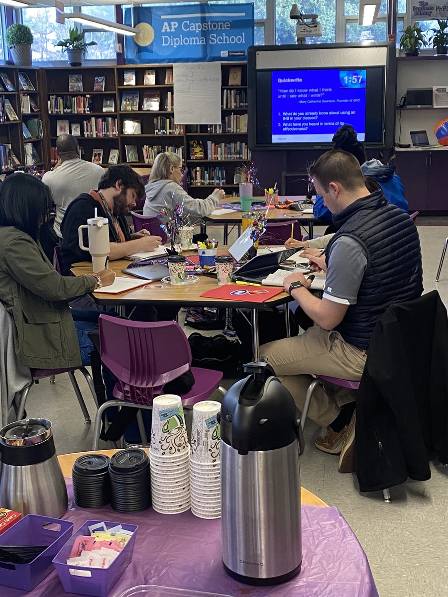 Lori Powers tweet media