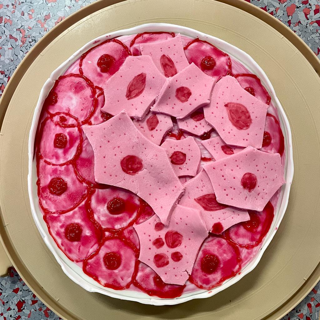 My class of technicians visualizing the #hallmarksofcancer.
Self-sustained growth signaling and resistance against growth inhibition: A delicious cake in the shape of a petridish with overgrowing #cancer cells...
@LMU_RadOnc, #radiationbiology