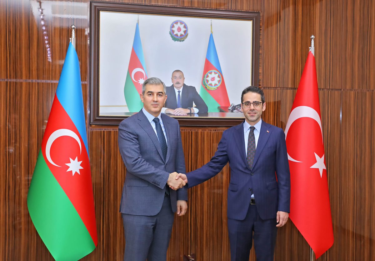 Pleased to meet again w/h the Deputy Minister of @MFATurkiye Mr. Yasin Ekrem Serim during his visit to 🇦🇿. Noted the high level of relations between 🇦🇿&🇹🇷 in all areas, including #migration. Discussed issues of mutual interest related to the mobility of citizens of our countries.