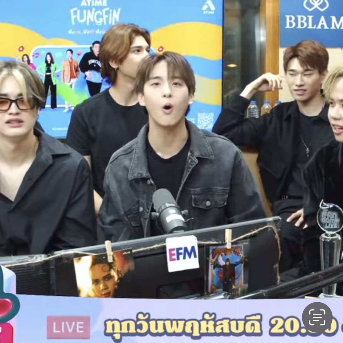 bmyyongyuan's tweet image. น้องแทดเป็นเด็กที่จริงจังกับการเล่นเกมมาก สีหน้าคือไม่ยอมอะ ฟ้องสุดๆ พี่ภูมิโกงแน่ๆ😠

#ATLASxEFMFANDOMLIVE
#TadATLAS