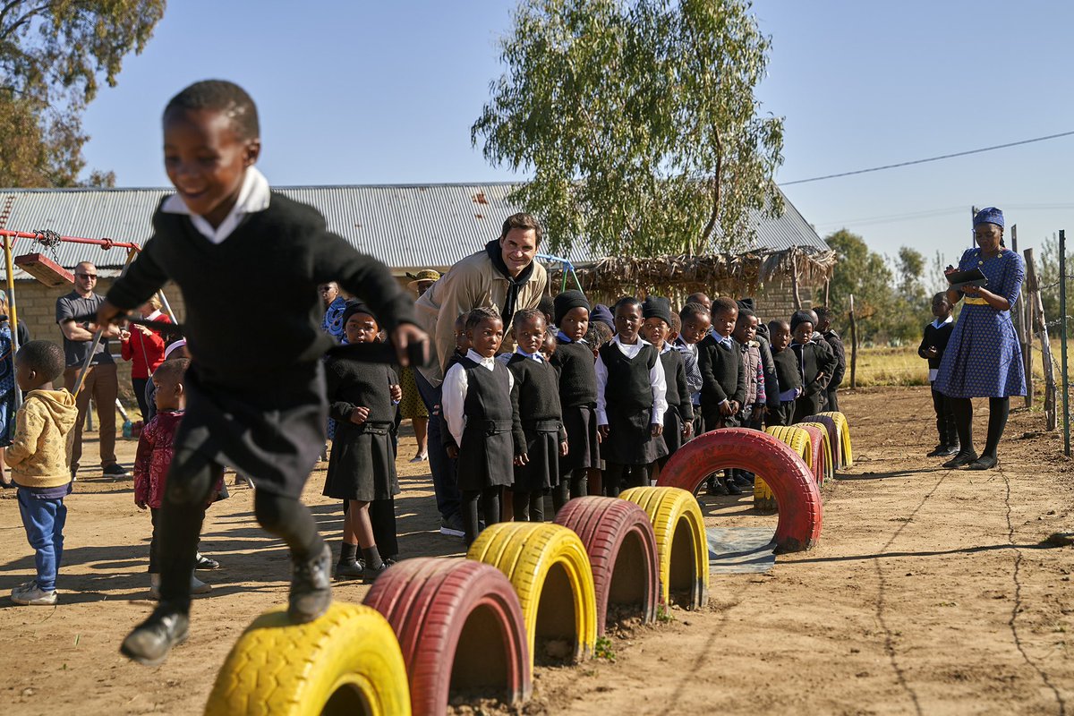 2023 was an eventful year for @rogerfedererfdn! The highlight was my family’s visit to Lesotho. Over the year, 115 new preschool classes were created and the private sector raised $3.5 million for early education. See below for more on the entire School Readiness Initiative⬇️
